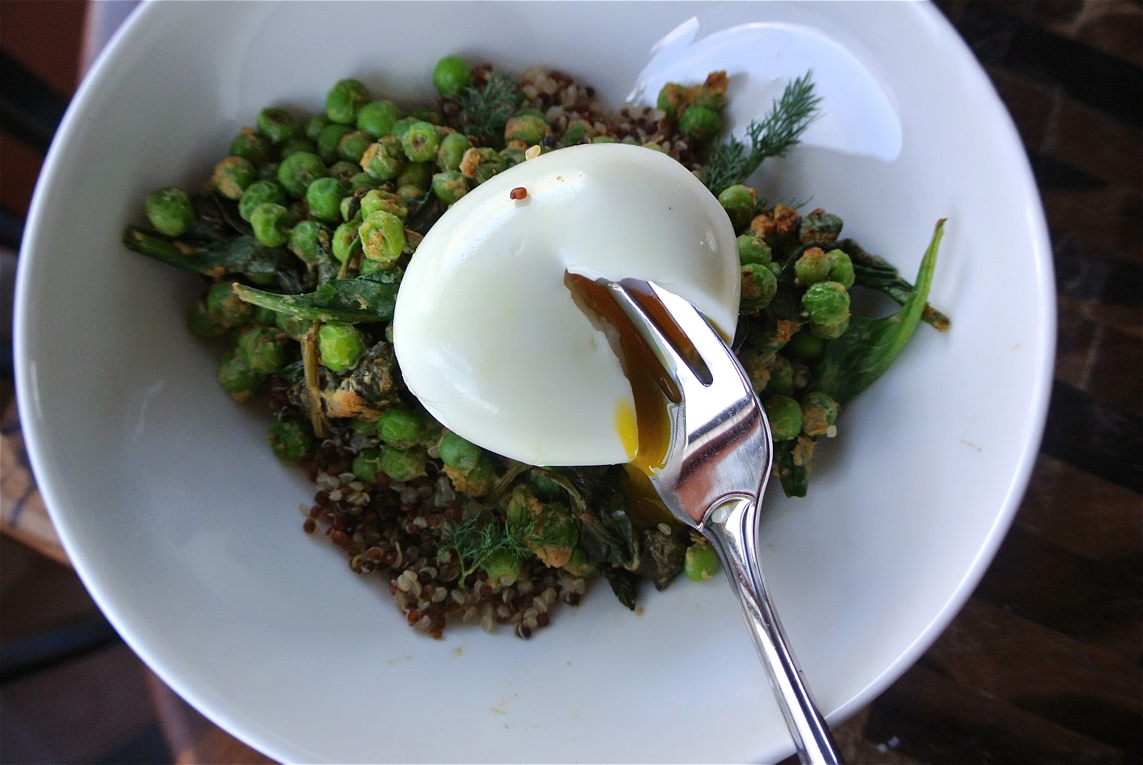 Poached Egg with Quinoa and Spinach "Hash"