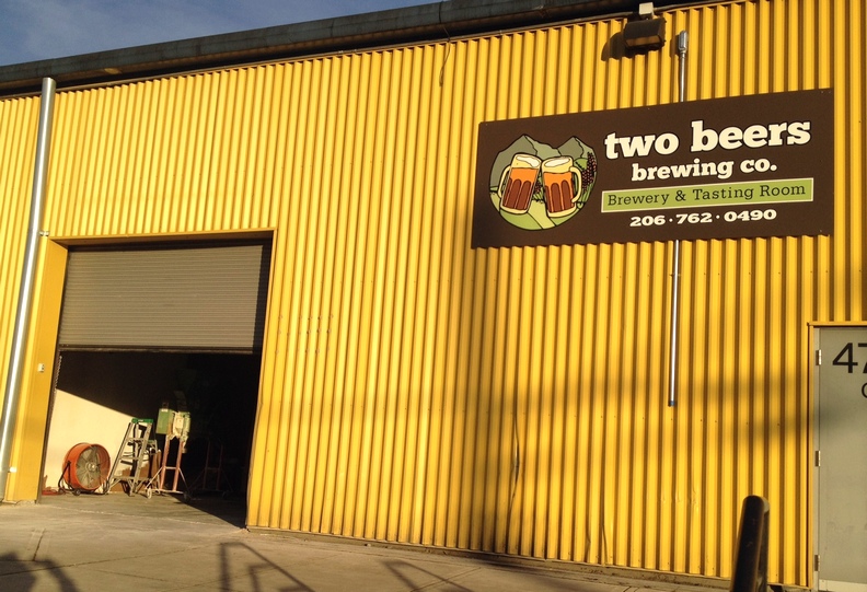 Blog 1647 S970 Two Beers Tasting Room, Seattle 12/17/2011