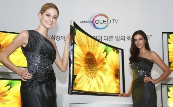 Primeira TV curva de OLED é Samsung