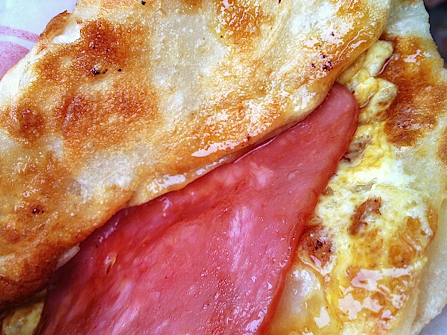 師大小吃新鮮貨~帥哥正妹【蛋餅捲】