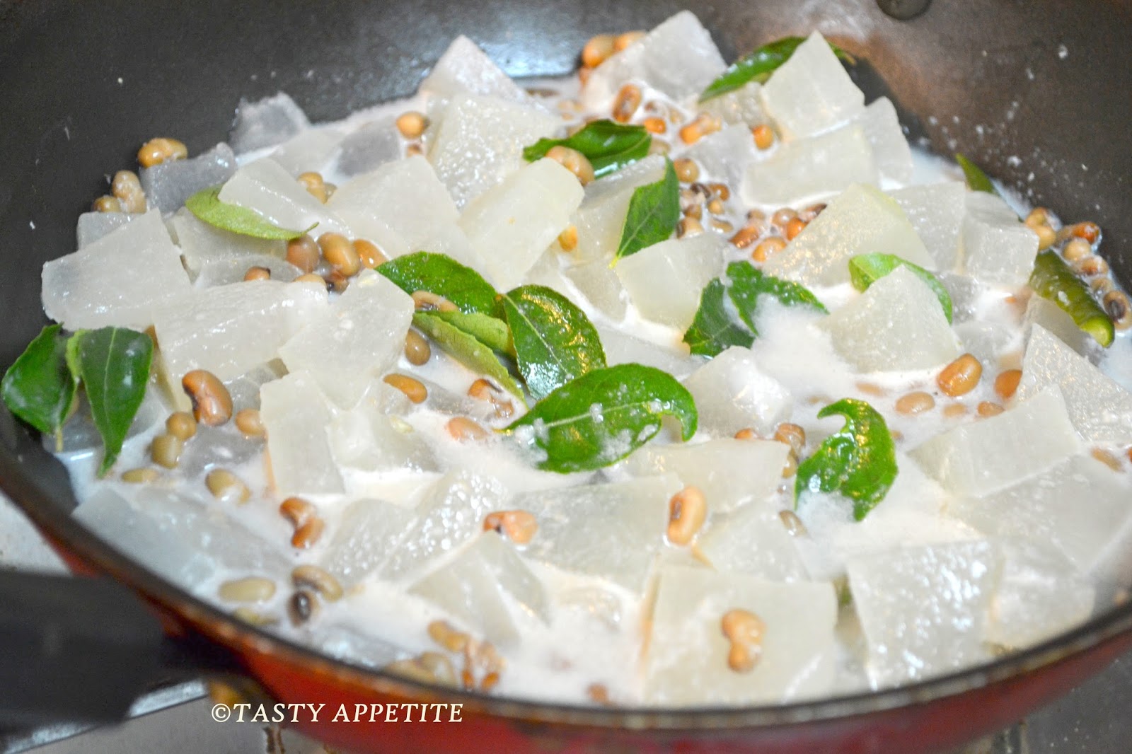 Olan Kerala Olan Recipe / Onam Sadya Recipes