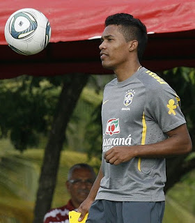 Van der Sar fue homenajeado en su Despedida