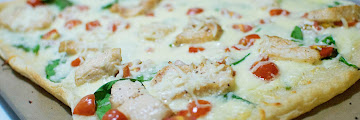 Chicken Alfredo Pizza