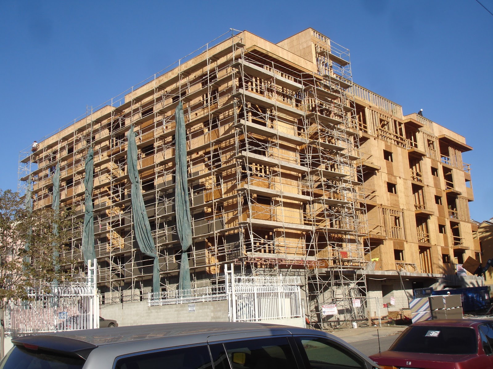 PSL Architects The Serrano construction progress