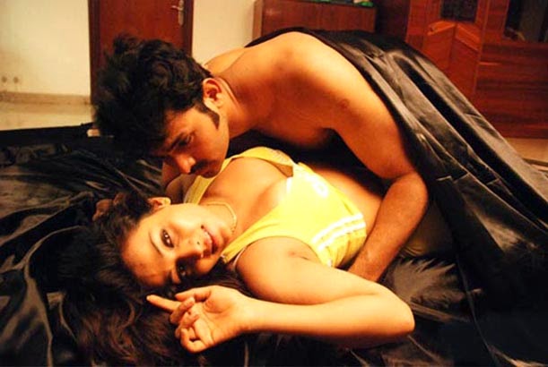 South Indian Movie 100 Years Hottest Movements - Bed Scene.