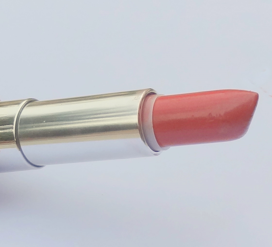 Maybelline Color Sensational Lipstick in 'Blushing Swatches