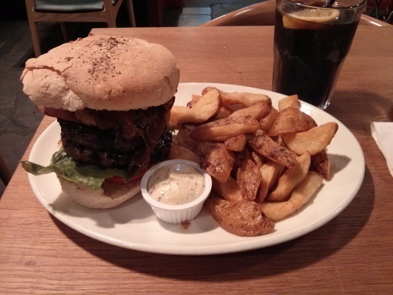 Thoroughly Nice Burgers The Burger Joint / Bristol