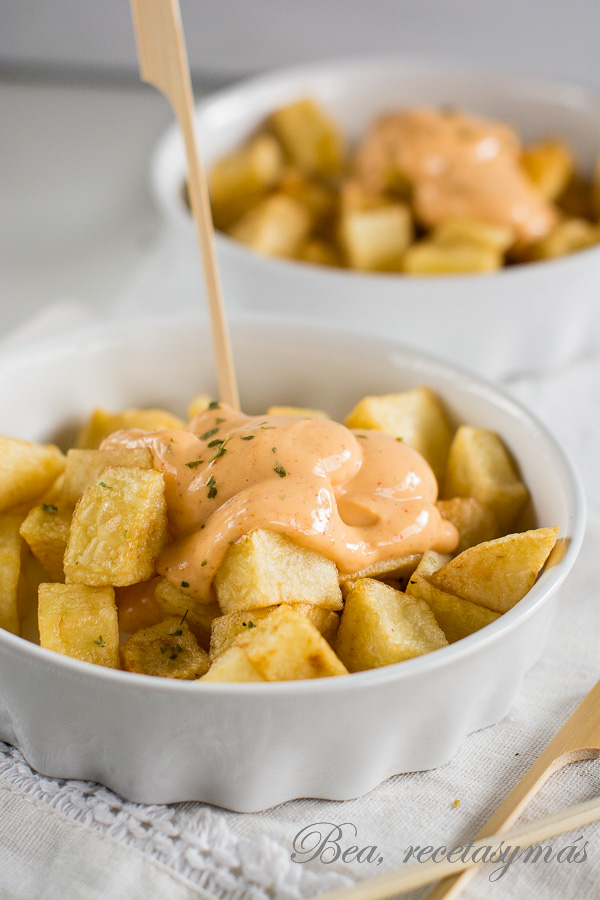 Patatas bravas de pimentón