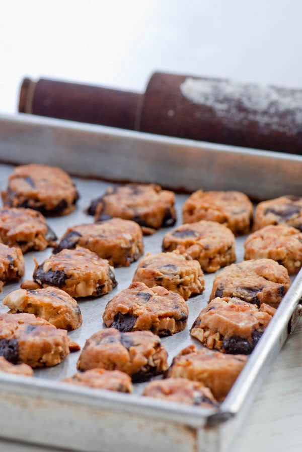 Chocolate chip cookies with cashews recipe