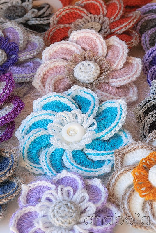 Anabelia craft design Crochet brooches, chart and tutorials