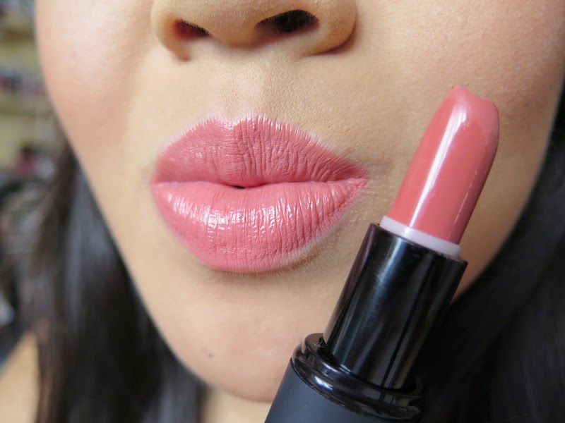 A peachy nude lip using Sleek True Color lipstick in Barely There! 