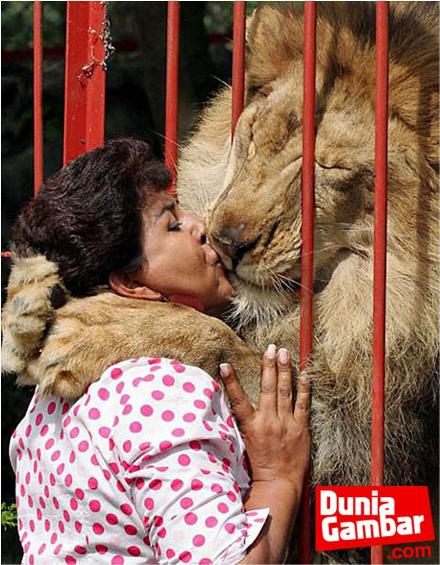 80 Gambar Lucu Hewan Dan Manusia Terlihat Keren 80 Gambar Lucu Hewan Dan Manusia Terlihat Keren
