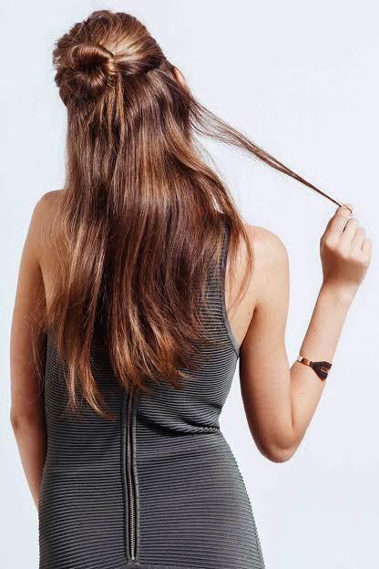 5 Easy And Fast Hairstyles When You Are Short On Time Variety Vogue