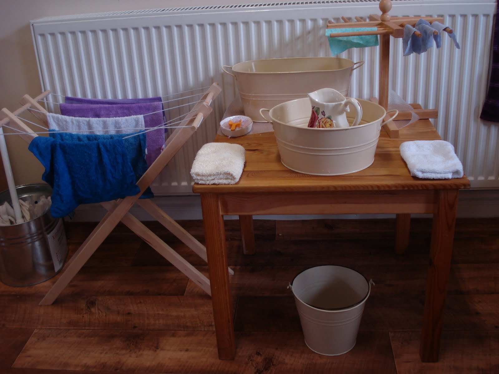 THE LEARNING ARK Elementary Montessori Washing Tables