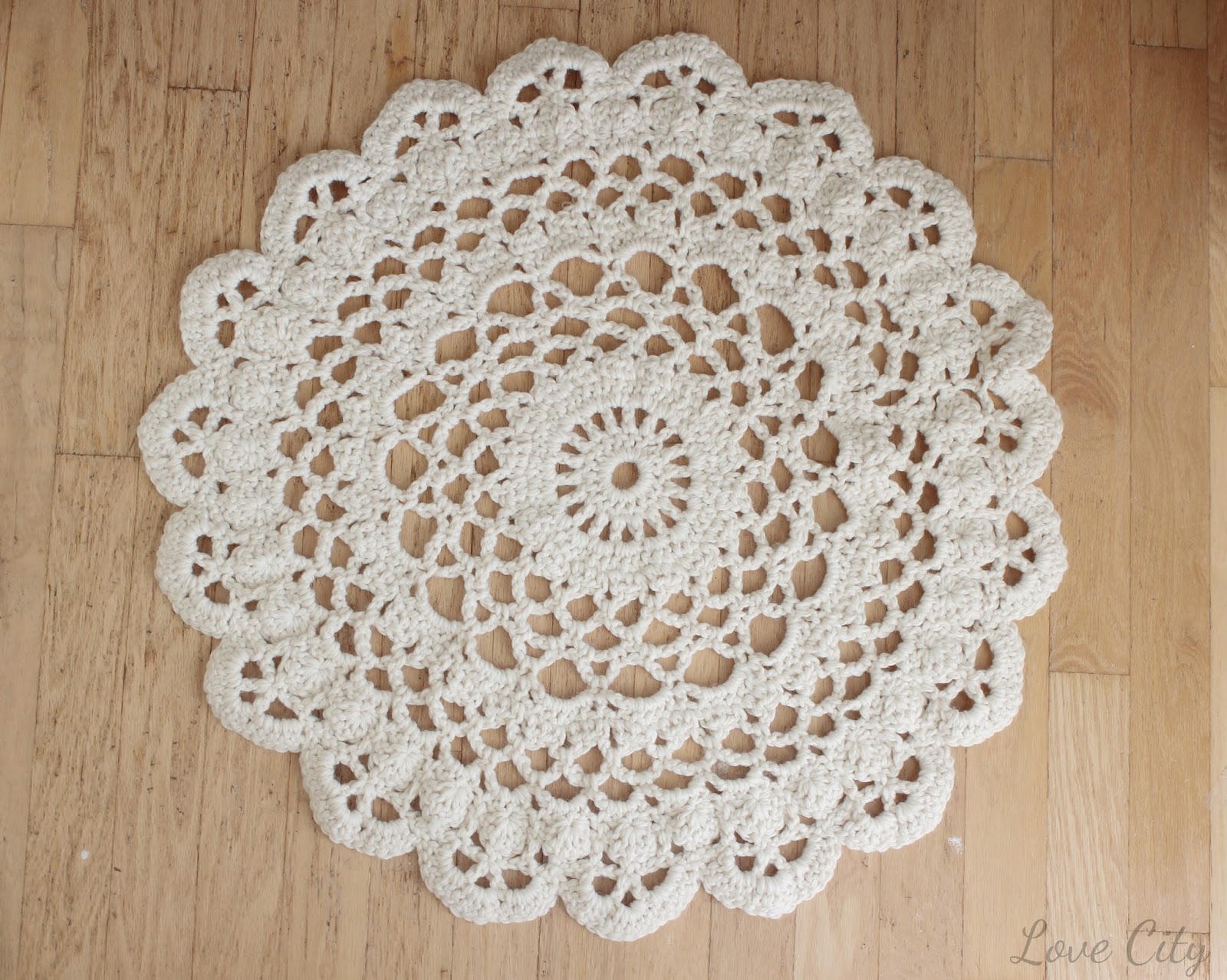 Love City crochet love {doily rug}
