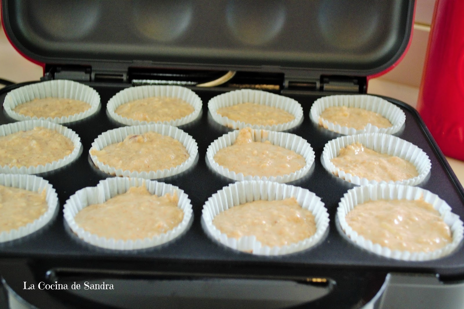 La Cocina de Sandra MUFFINS INTEGRALES DE AVENA, NUECES Y GUINEO