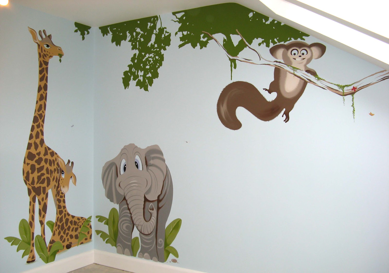 ARTISTIC TOUCH Safari Nursery Mural