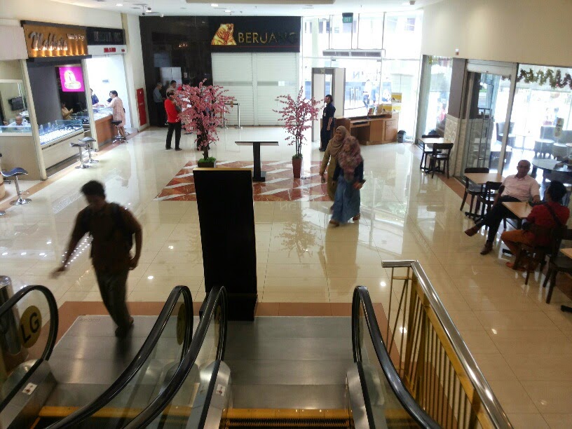 PAMERAN CIKINI GOLD CENTER / 081234566204