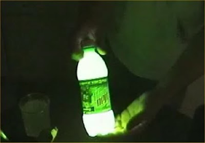 Why Does Mountain Dew Glow When You Add Baking Soda And Peroxide