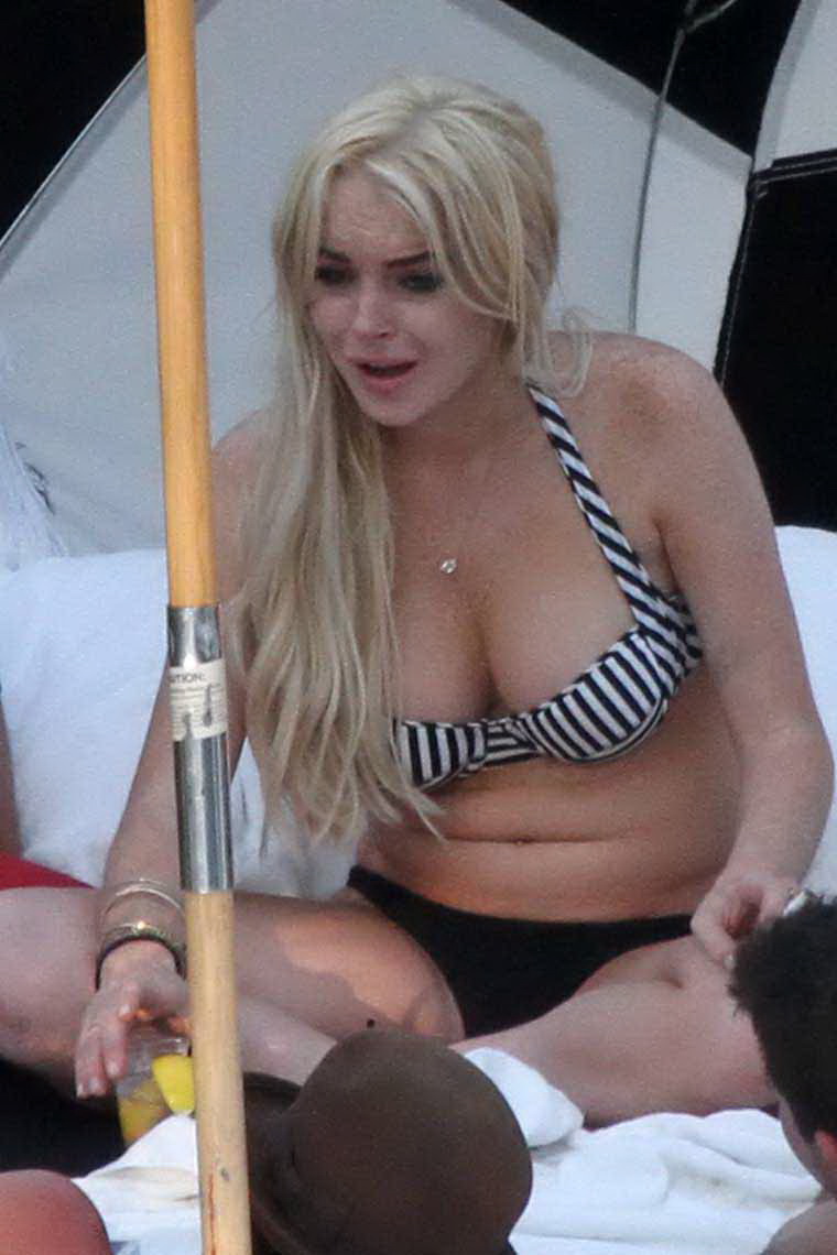 lohan leaked photos