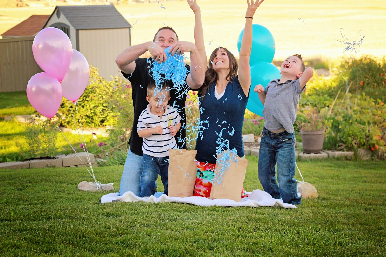 RevellPhotography Gender Reveal Kingston Family Utah Photographer