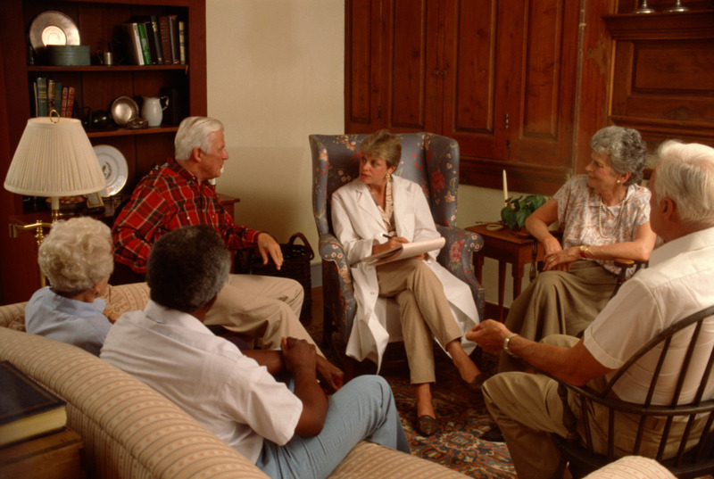THE CAREGIVERS' LIVING ROOM A Blog by Donna Thomson Guest Post 4 Tips