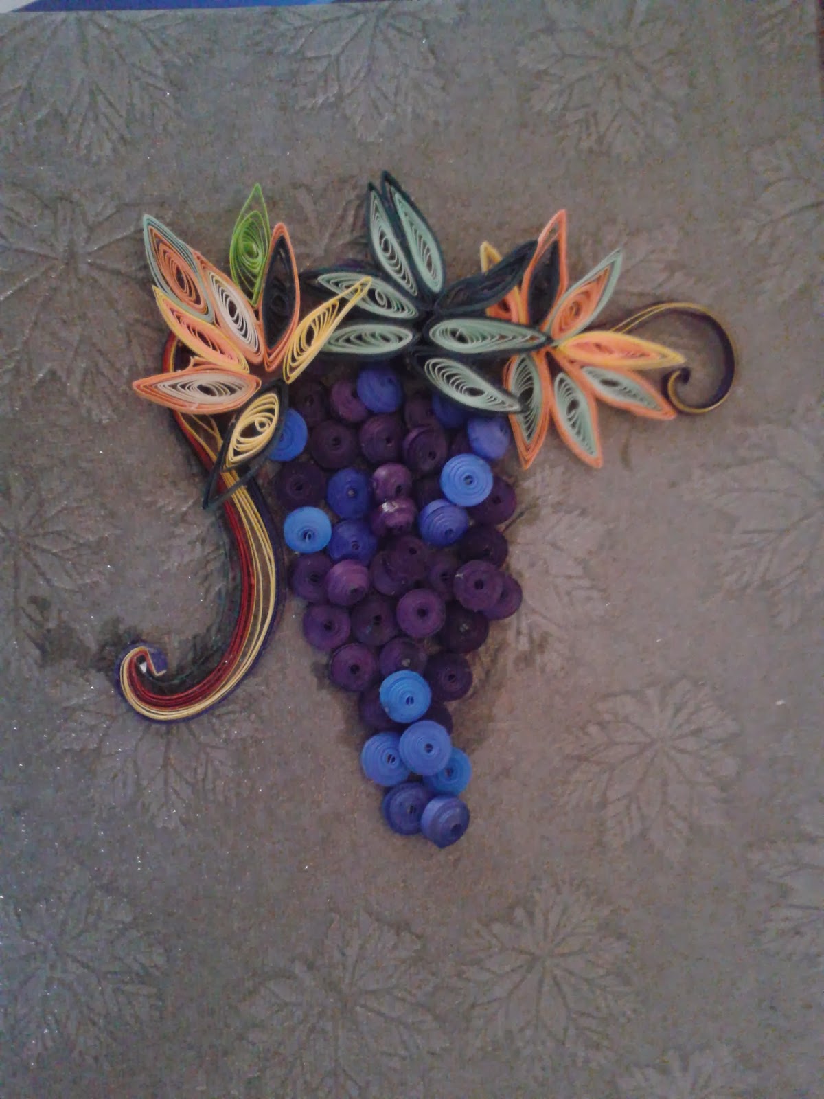 Paper craft and Quilling Quilled Grapes