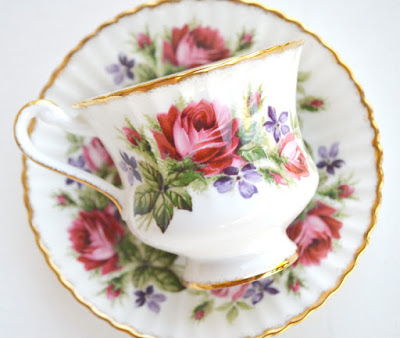 https://www.etsy.com/listing/150308791/tea-cup-and-saucer-paragon-england-roses?ref=shop_home_active_9