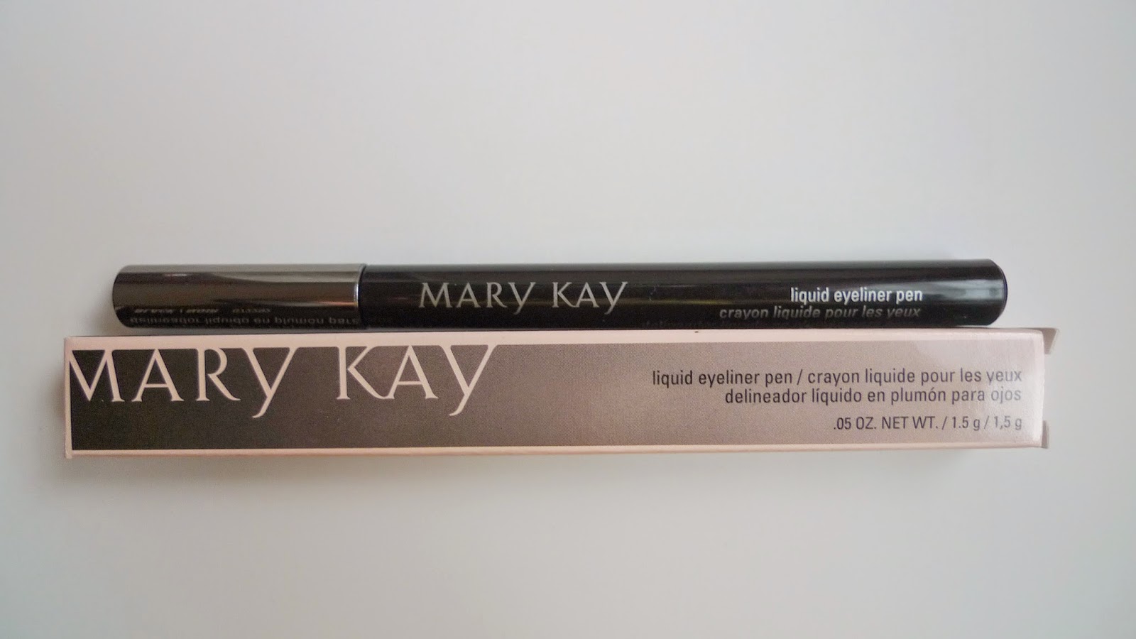 Review and swatch Mary Kay liquid eyeliner pen in black Beauty