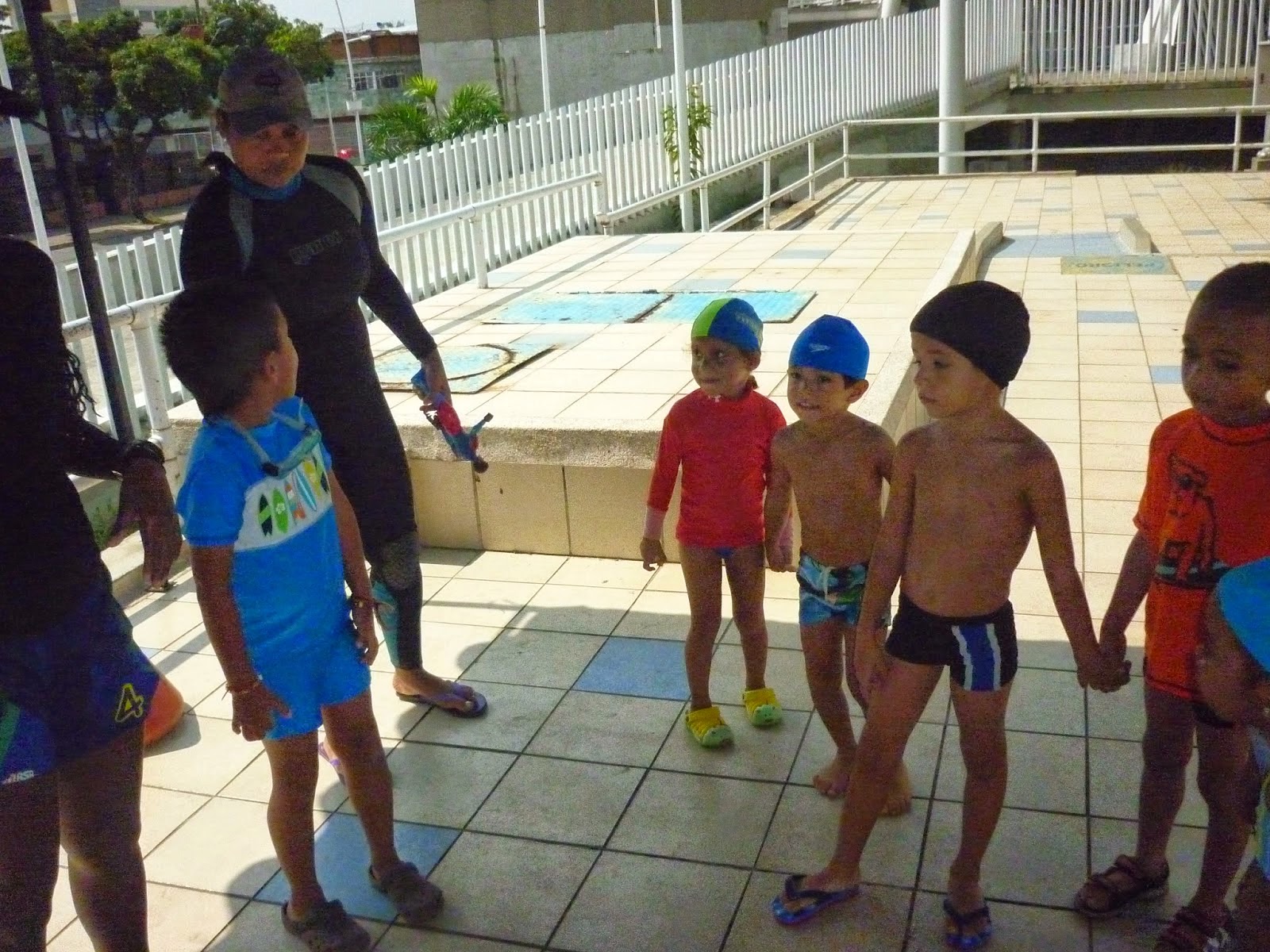 NIÑOS EN CALENTAMIENTO