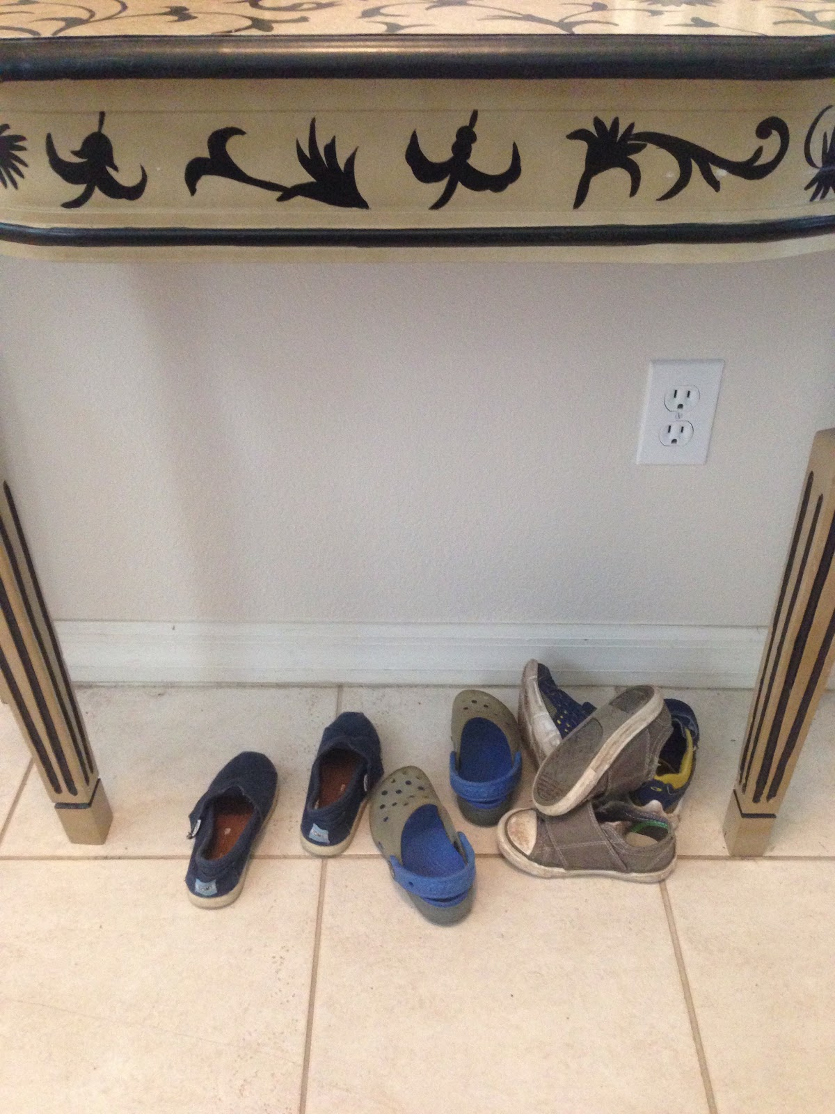 DIY Upcycled Wine Box Shoe Rack Outnumbered 3 to 1