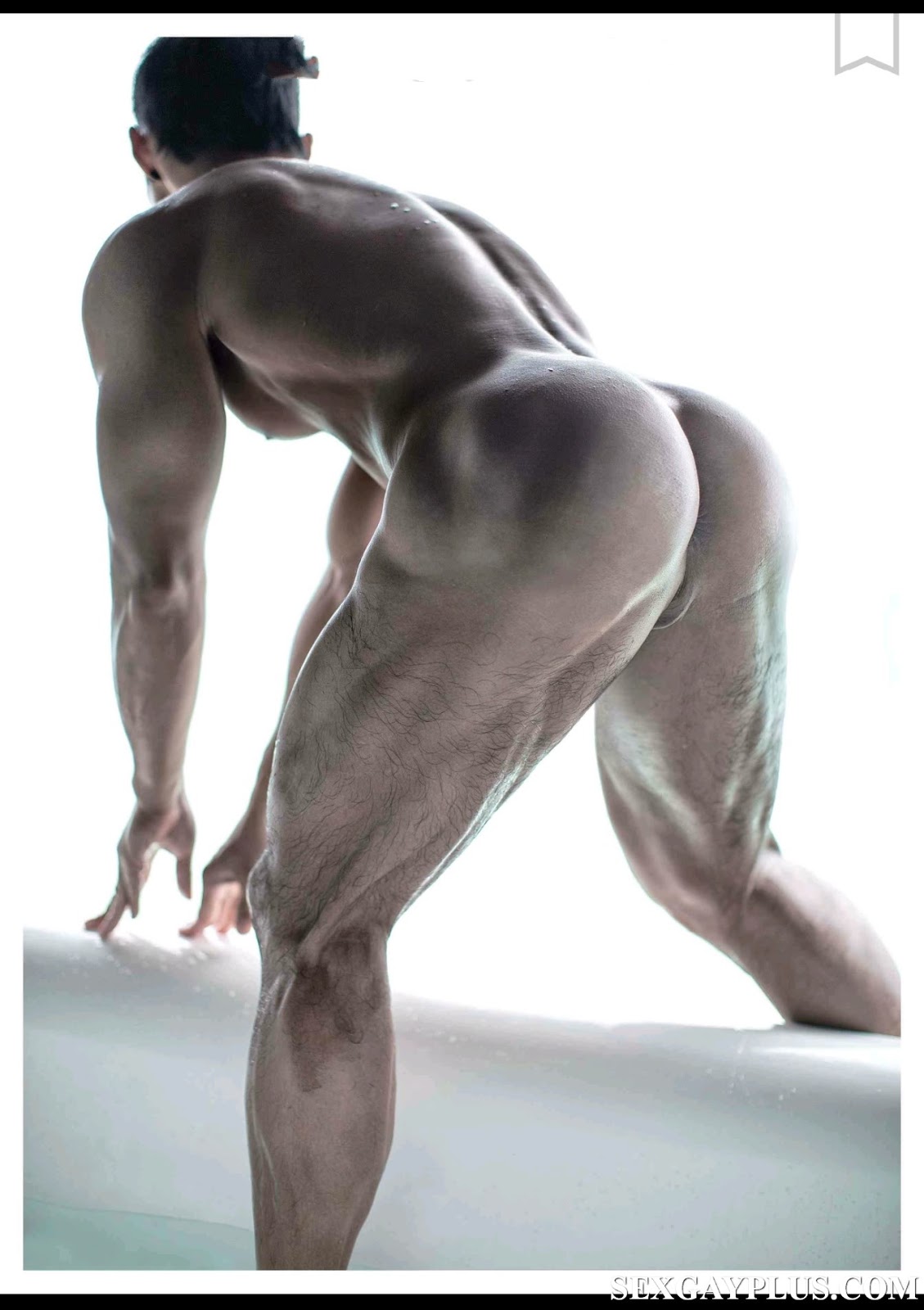 Naked ass muscle man