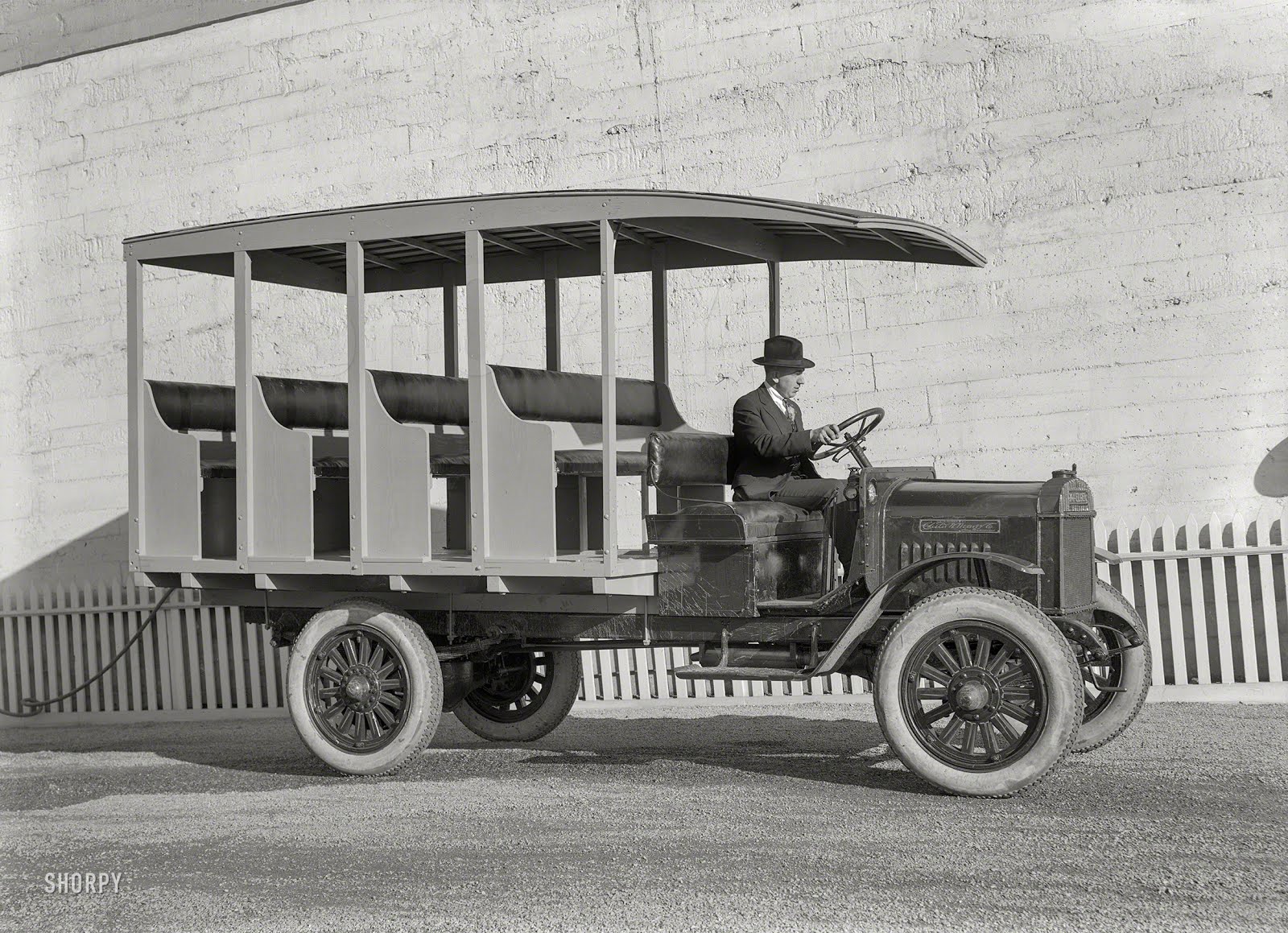 San Francisco circa 1918. Day-Elder bus