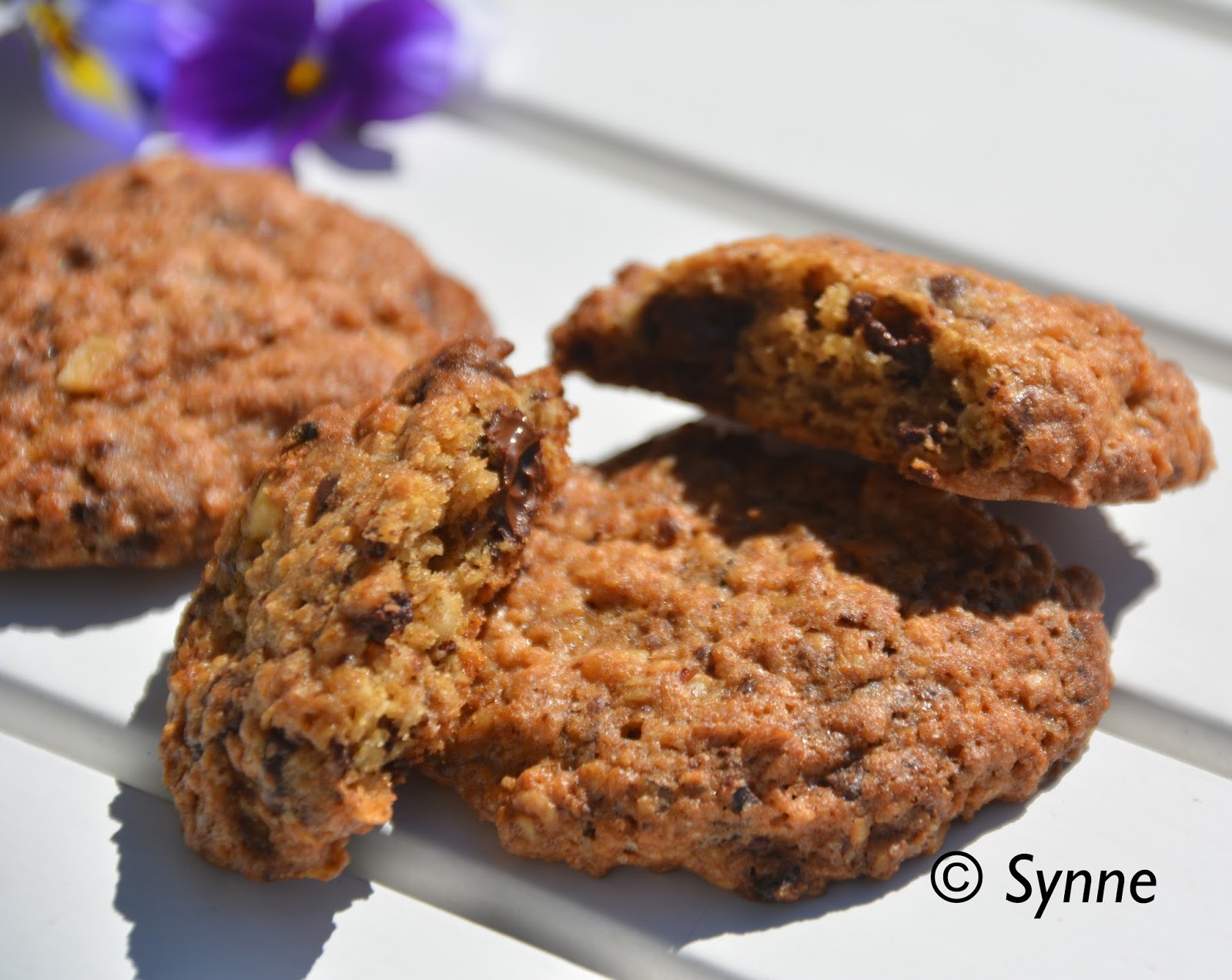 ganske enkelt: Kjeks med havregryn, nøtter og sjokolade