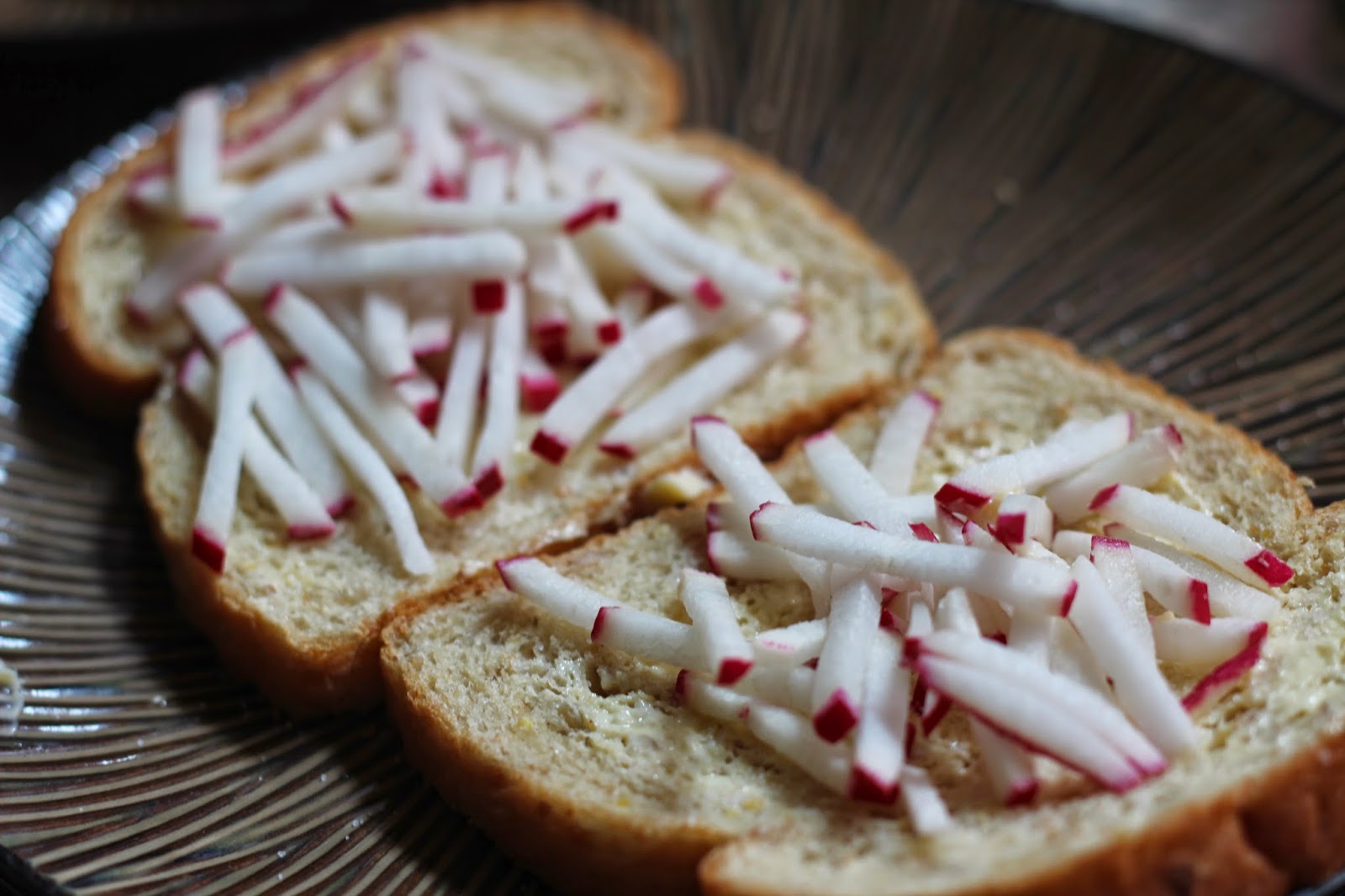 Women on a Mission Mom Edition IT'S RAD RADISH SANDWICH!