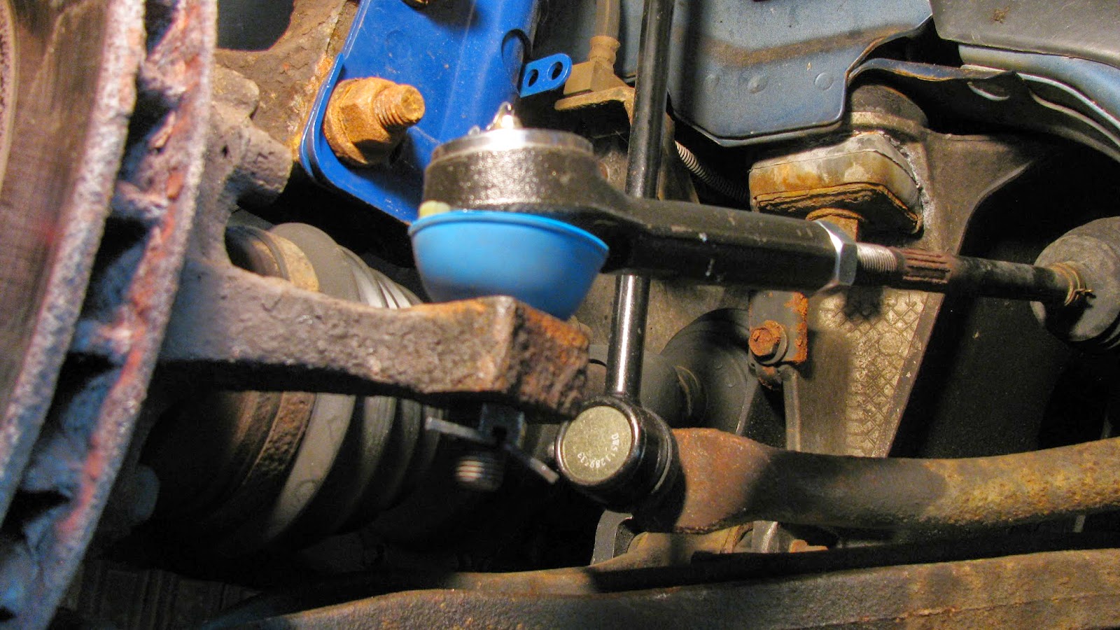 The Original Mechanic How to replace the outer tie rod end on a Dodge Caravan, Plymouth Voyager