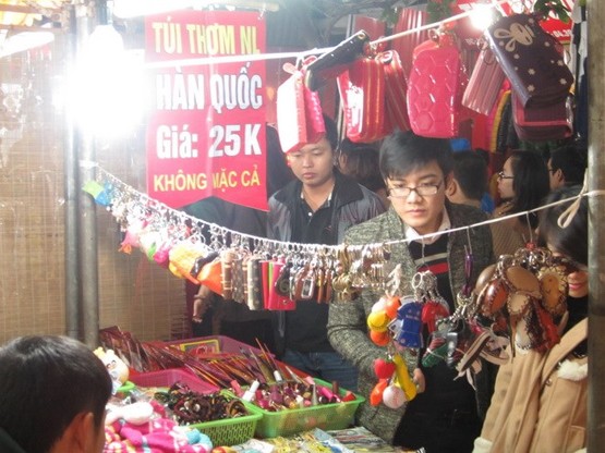 Kết quả hình ảnh cho chợ đêm đồng xuân