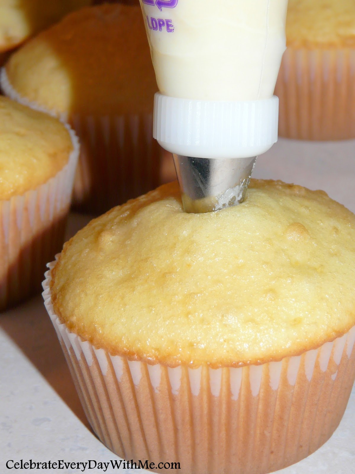 How to Fill a Cupcake Celebrate Every Day With Me