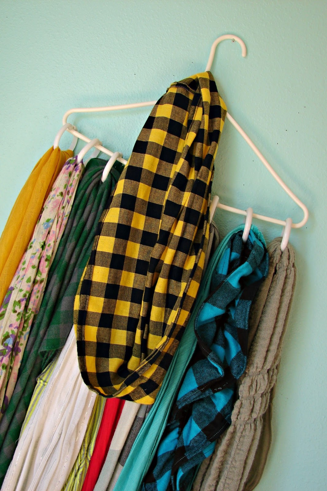 diy scarf hanger