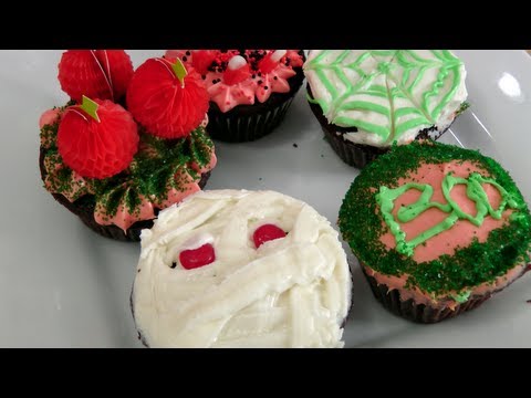 Cupcakes Simple Halloween Cupcake Decoration Ideas Laura Vitale