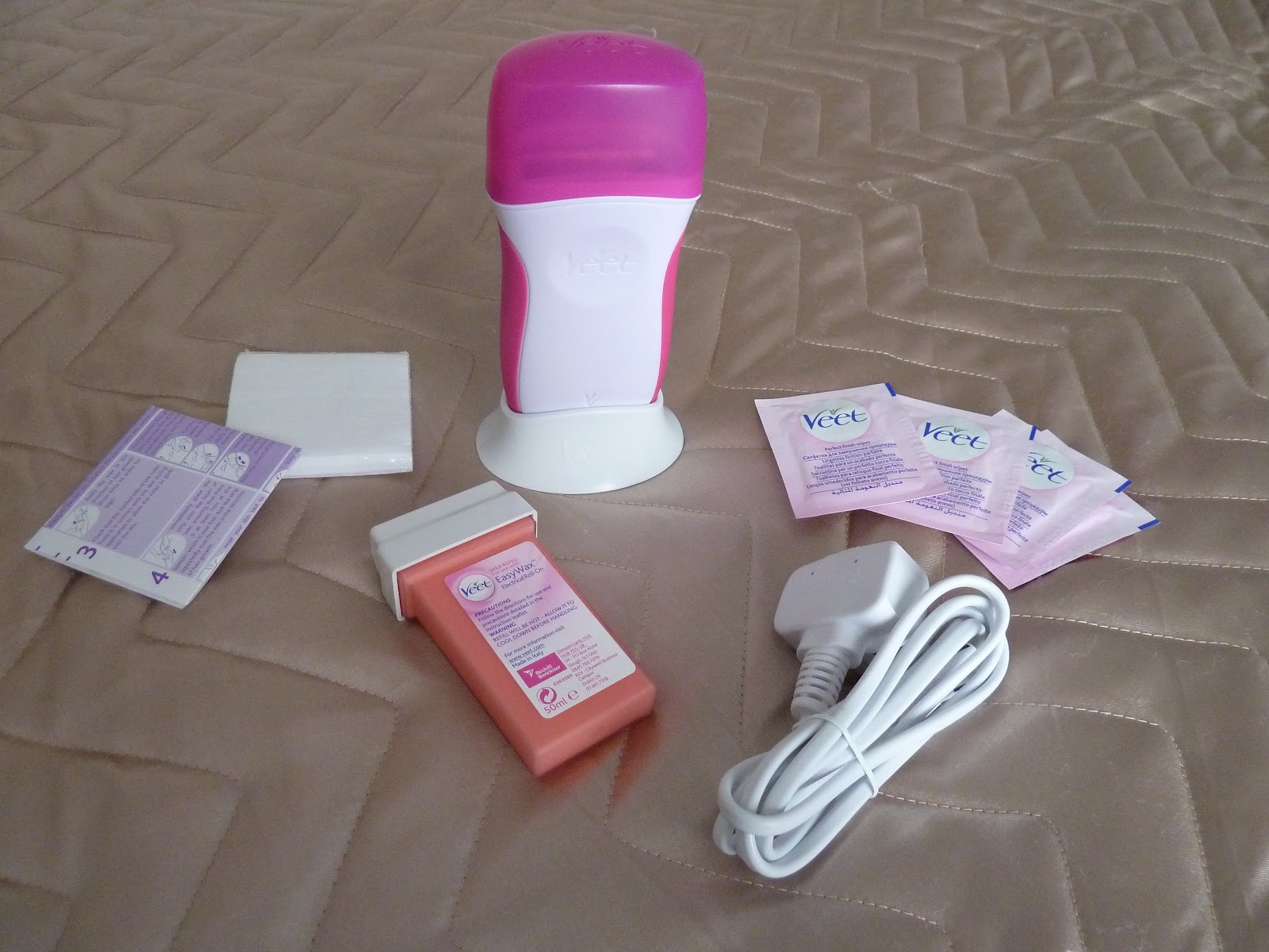 Australian Beauty Review Veet Easy Wax Electrical Rollon kit Review