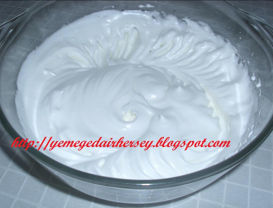 Yemeğe Dair Herşey Ev Yapımı Krem Şanti