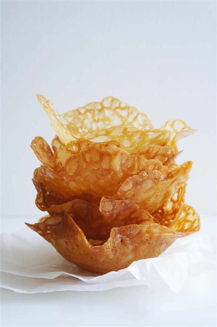 Cakelets and Doilies Brandysnap Basket