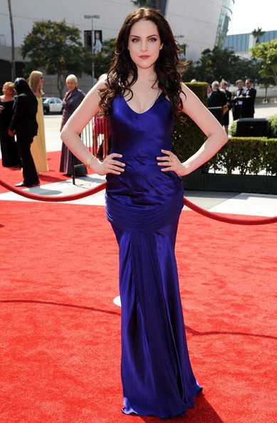 Elizabeth Gillies Looking Hot In Blue Gown 11 Pics