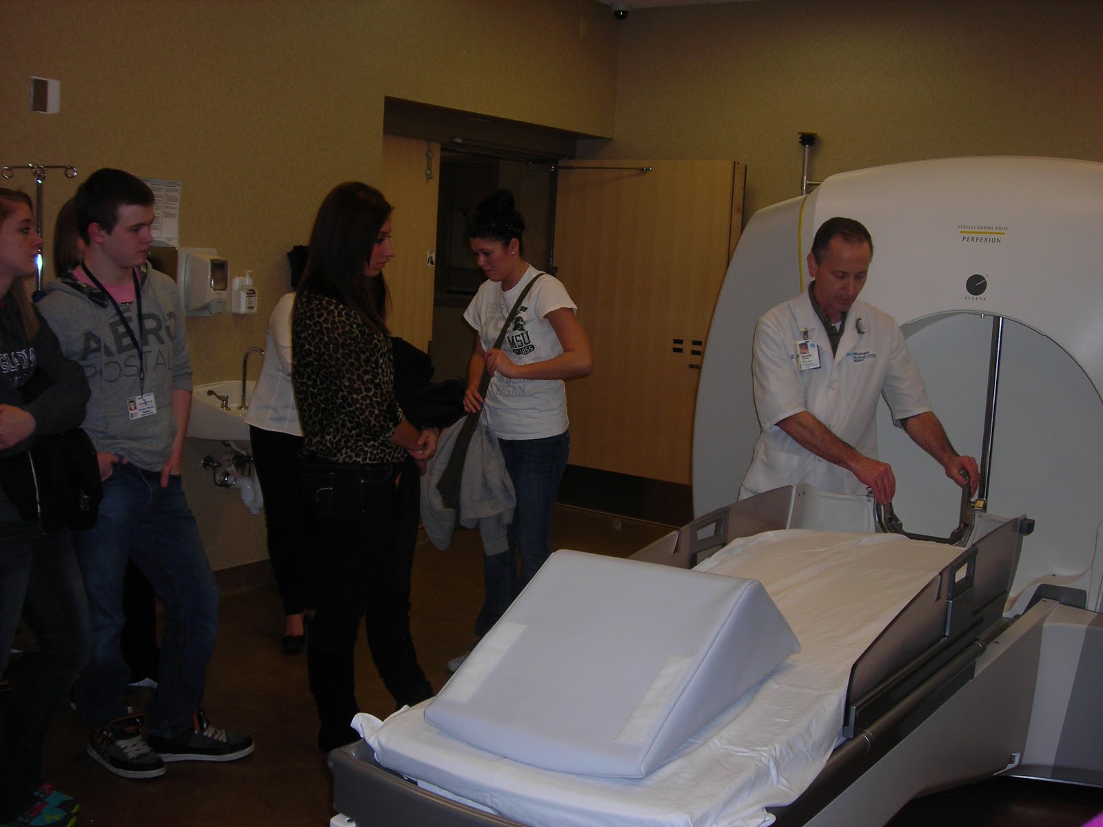 The Bulletin Board Health Occupations Students Tour Mid