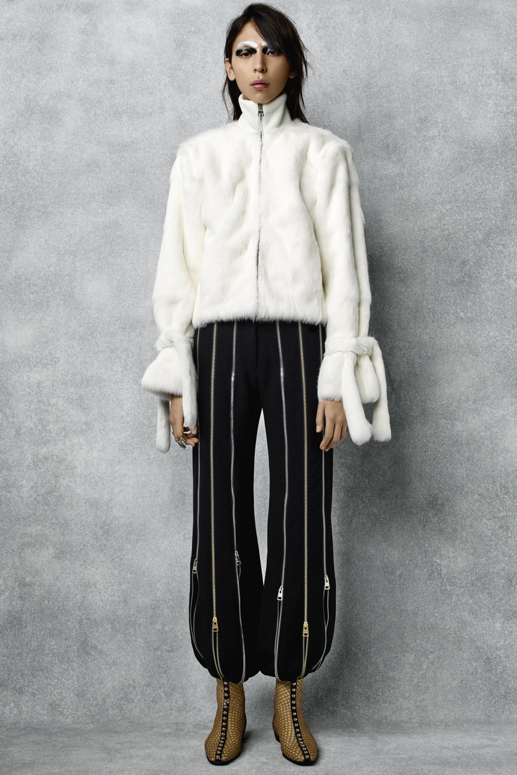 JW Anderson Pre-Fall 2016 jw-anderson-pre-fall-2016, j-w-anderson-pre-fall-2016, jw-anderson, j-w-anderson-fall-2016, pre-fall-collection, jw-anderson-paris, jw-anderson-loewe, dudessinauxpodiums, du-dessin-aux-podiums, j-w-anderson-british-fashion-awards
