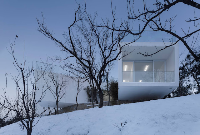 01-Viewing-Pavilion-on-Hill-by-TAO-Trace-Architecture-Office