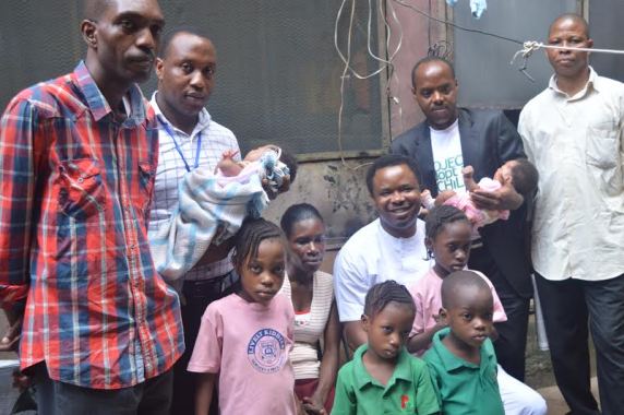 Abandoned Mother Of Triple Twins Receives Cash From Group, Who Also Offered Scholarship To One Set Of Twins Abandoned Mother Of Triple Twins Receives Cash From Group, Who Also Offered Scholarship To One Set Of Twins