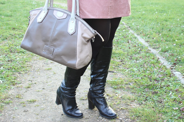 jupe en cuir vieux rose zara, sac clarks