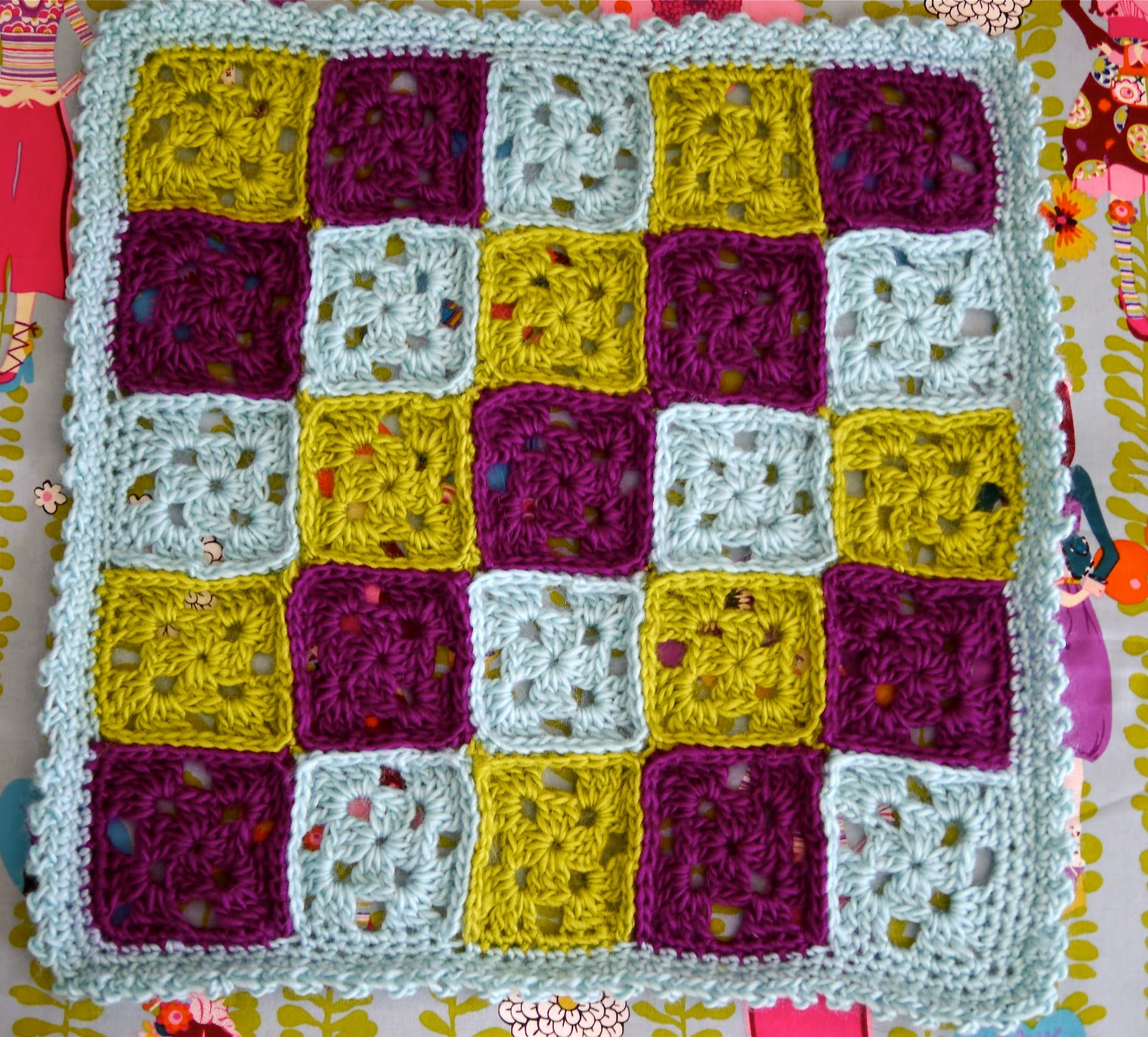 Crochet Granny Square Doll Blanket Pattern atelieryuwa.ciao.jp